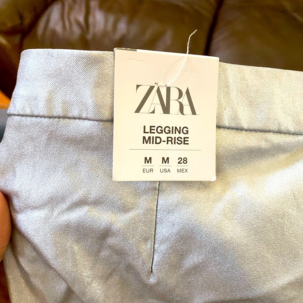 New with tags. Zara metallic silver mid rise leggings women’s.